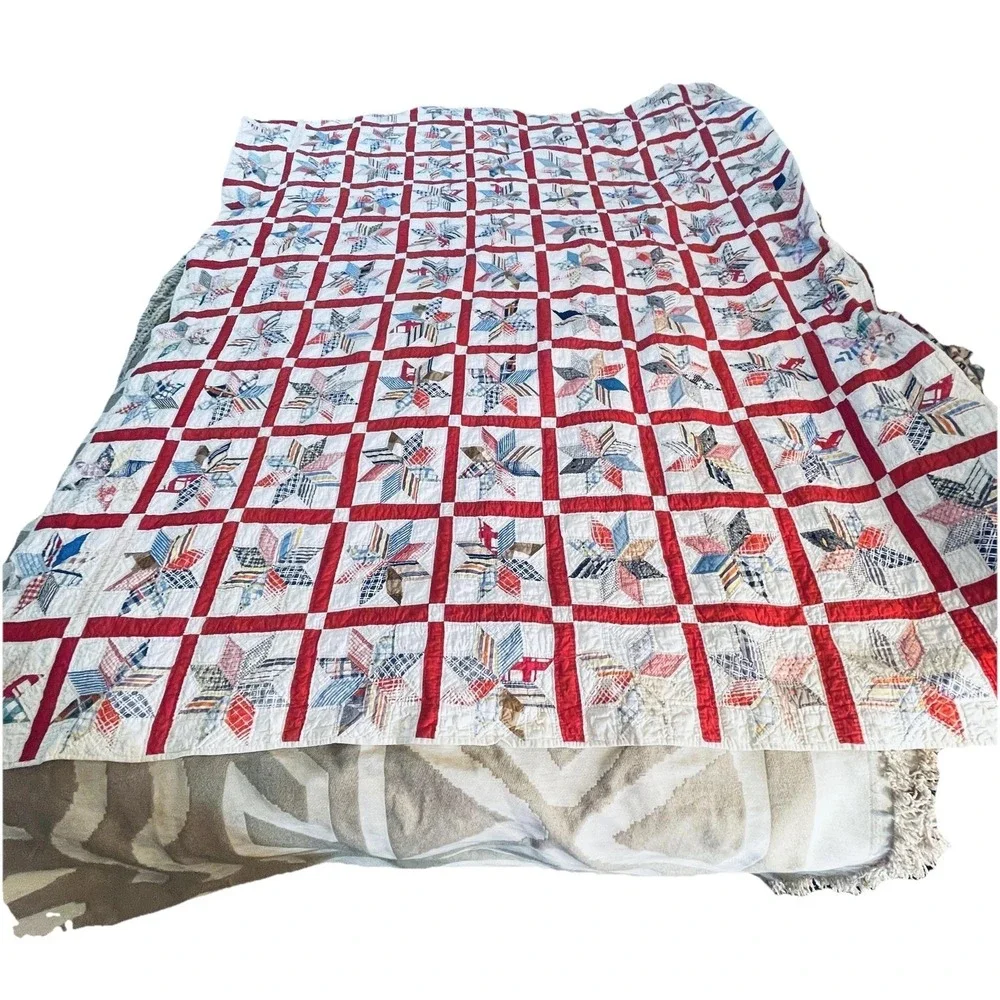 READ Vintage Handmade Star Patchwork Quilt 59x79 Red‎ White Multicolor Cotton